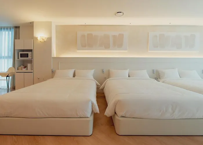 The 23-mantova, Family Suite, Big Room, 명동도보8분 アパート
