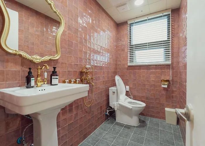 The 23-mantova, Family Suite, Big Room, 명동도보8분 *